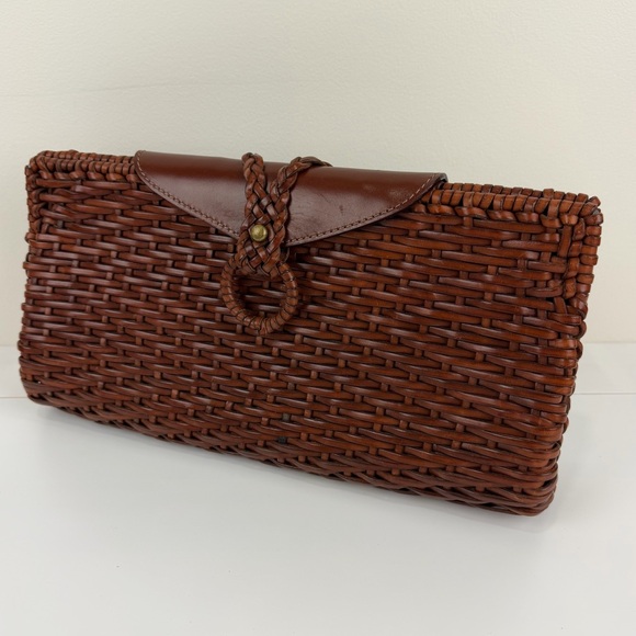 Augusto Guarnieri Handbags - Woven Brown Clutch with Braided Ring Accent